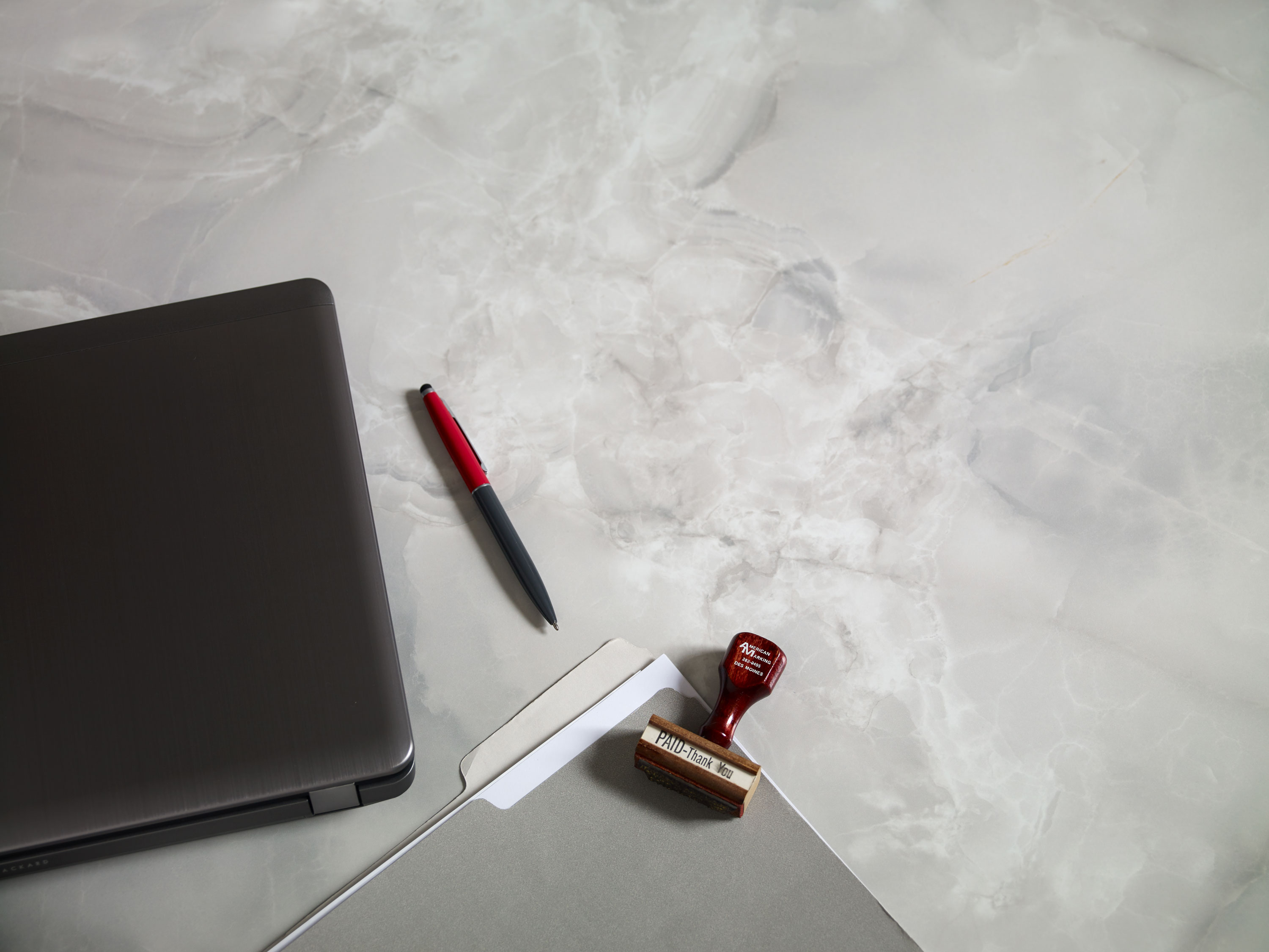 Gray Onyx Scene